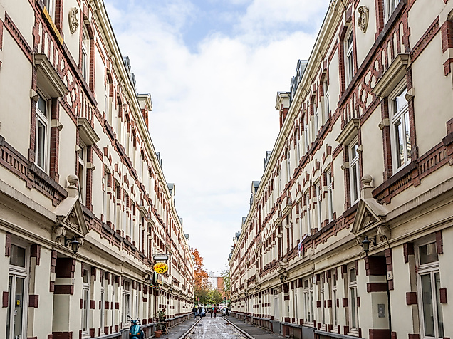 lee_maas_timo_sommer_schanze_karoviertel_azeitona_3000px_argb_523