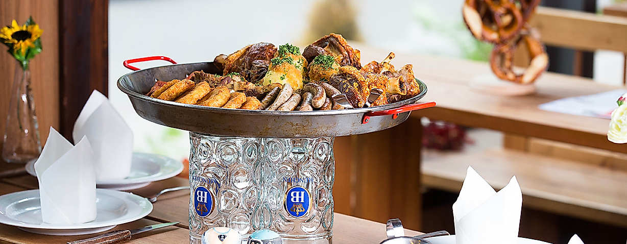 hofbraeu-wirtshaus-am-speersort_bayrische-delikatessen_c-2020_hofbraeu-wirtshaus