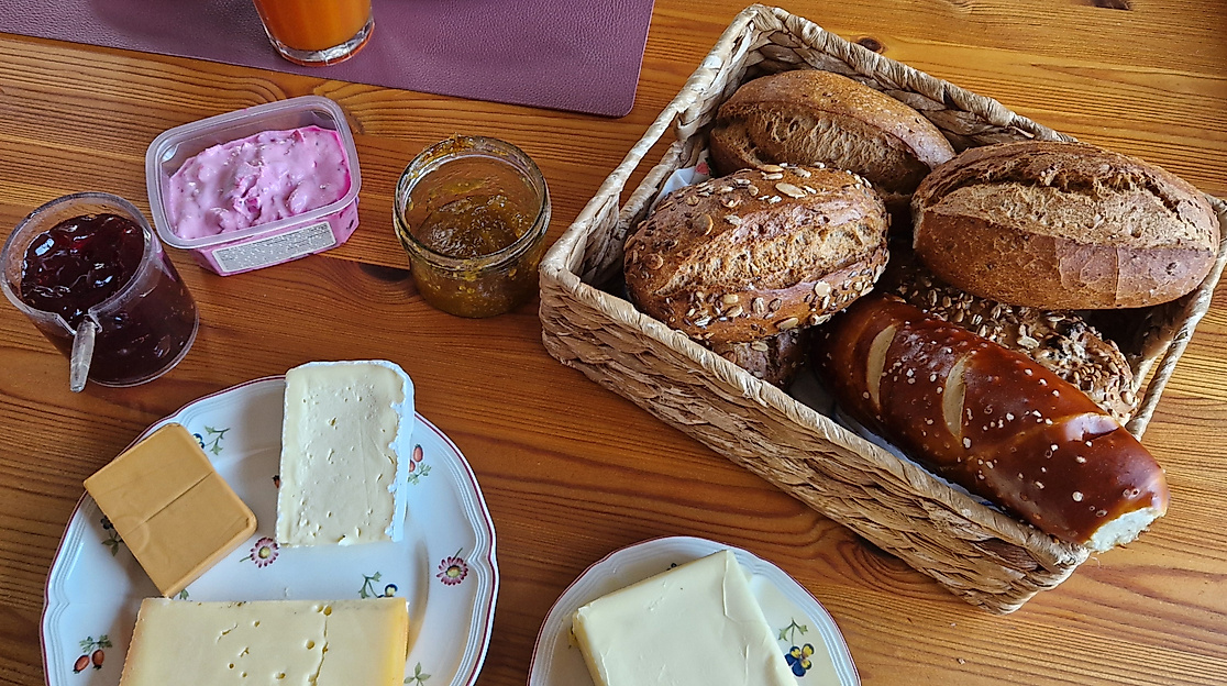 Klön-Frühstück auf dem Rockenhof