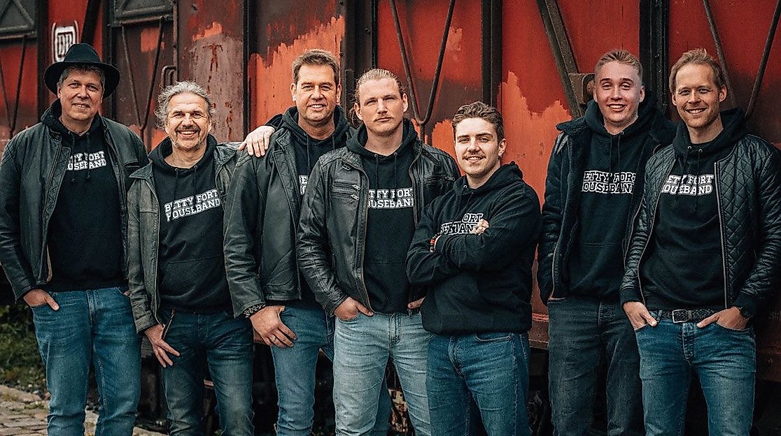 Betty_Fort_Houseband_2025_Pic1_By_Jonas_Baseda