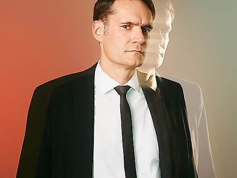 Tilman Birr – „Der Mann ist unseriös“ – Stand Up & Lieder - Solo Show Deluxe