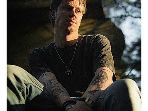 TOM KLOSE F+K PRESENTS (SONGWRITER / POP)