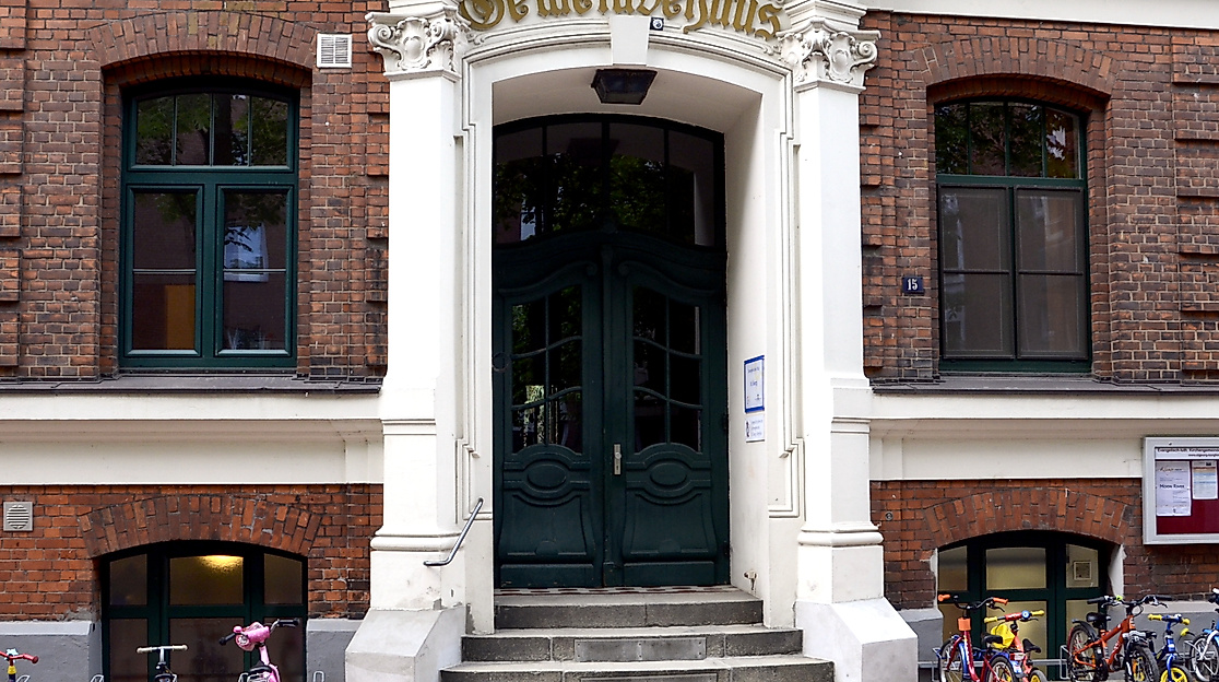 Dreieinigkeitskirche St. Georg (Gemeindehaus)