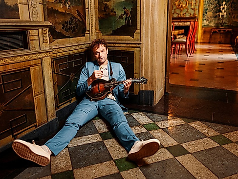 Chris Thile, Mandoline