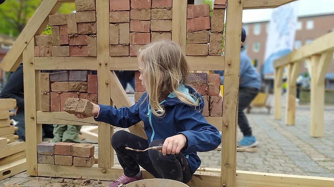 Kinderbauhütte am Winsener Schloss
