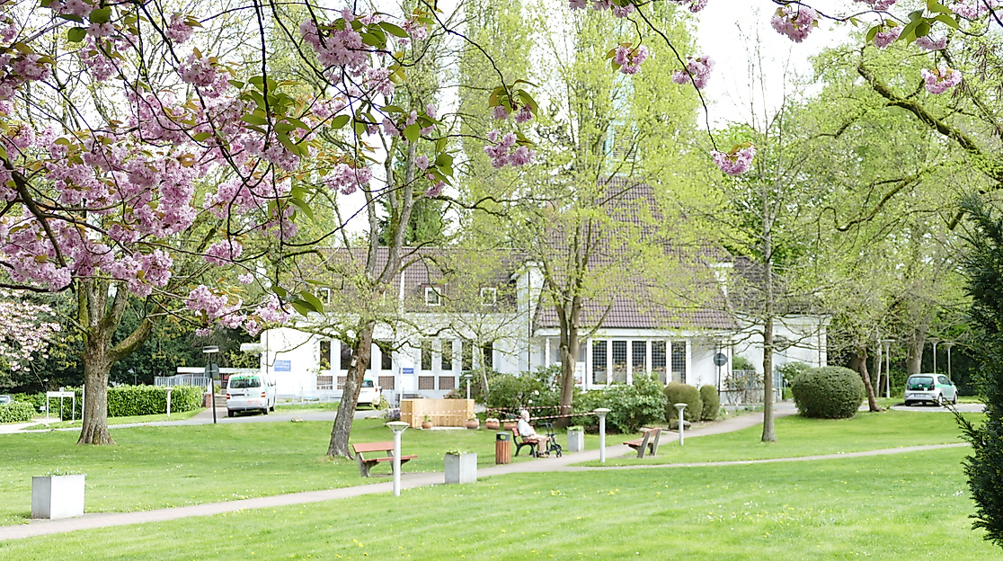 Der Altar in der Auferstehungskirche Alten Eichen