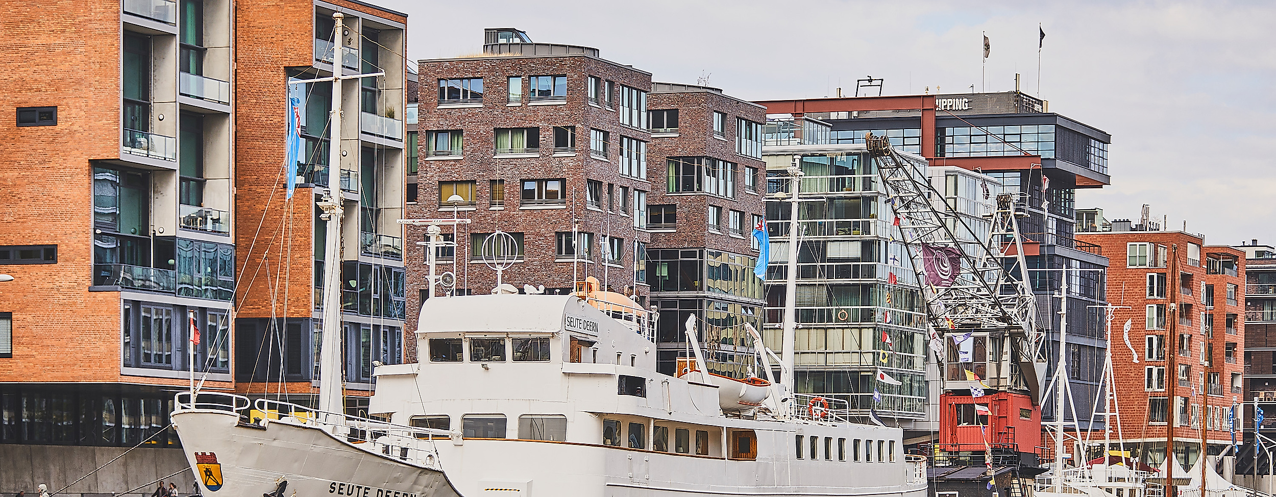 hafencity_sandtorhafen_c-2018-thisisjulia-photography-6