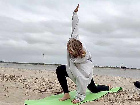 Stretch & Relax am Strand