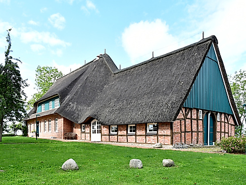 Plattdütsch-Theater Misselwarden: Eier...Logisch...Biologisch