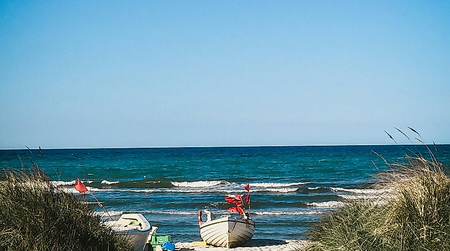 Foto_Sommer_Strand_jennifer-latuperisa-andresen-DViYK5Tm4ZE-unsplash