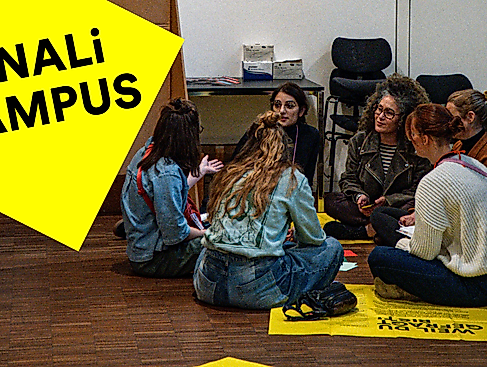 Diskussion am Tonali Campus