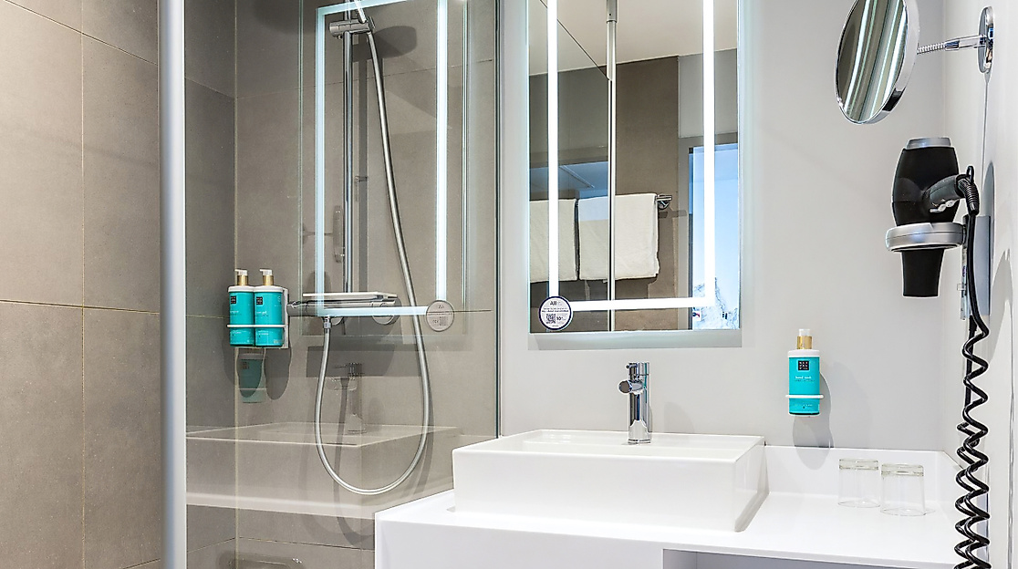 Hotel Novotel Hamburg City Alster: Bad