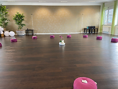 Bildungsurlaub oder Intensivwoche Yoga im Raum Harmonie oder Raum Deichwiese