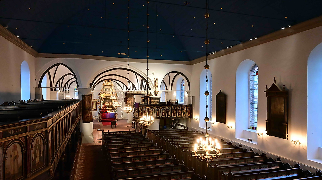 Osternacht mit Taufen und Abendmahl