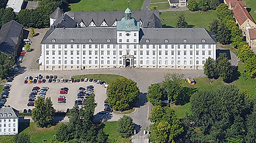 wikipedia-luftbild-des-schlosses-gottorf-carsten-steger
