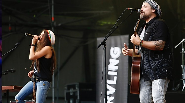 Nervling. Das Acoustic-Soul-Duo.