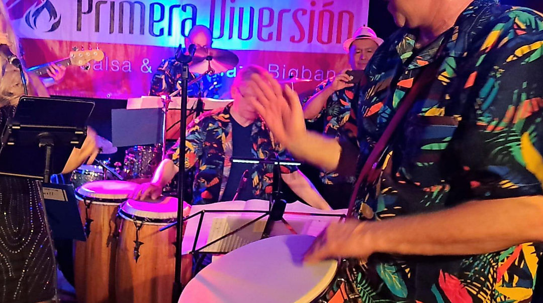 PRIMERA DIVERSIÓN (SALSA & LATIN JAZZ BIGBAND)