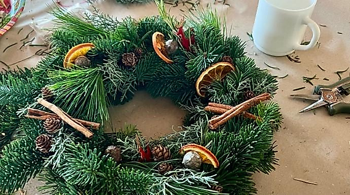 Adventskranzbinden