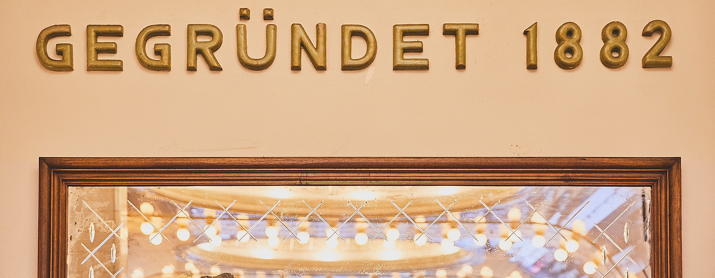 cafe-paris_c-2018-thisisjulia-photography-8