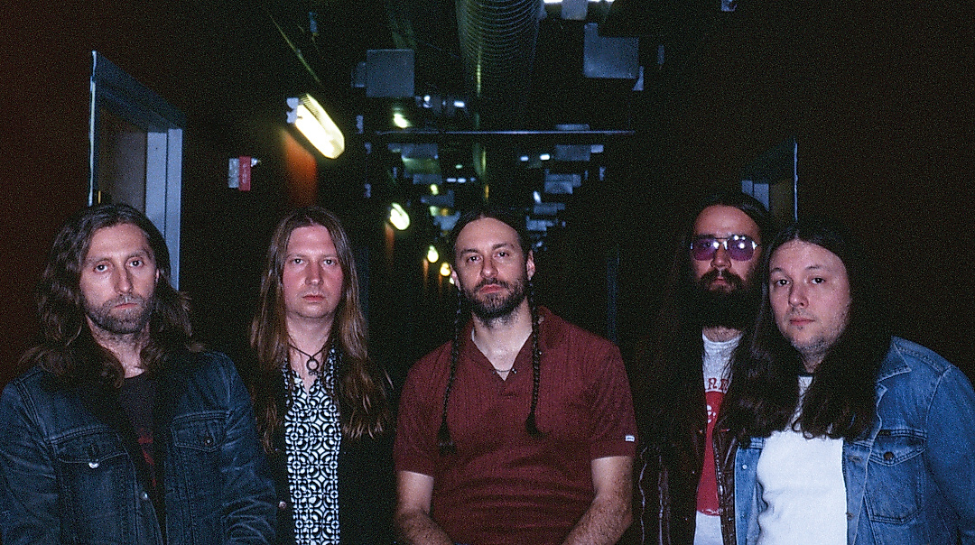 Mondo Drag (us) & Early Moods (us)