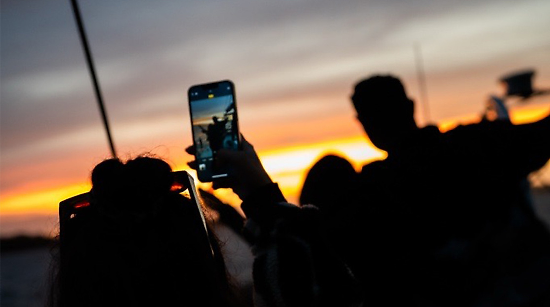 Wellenklang auf der Elbe x Frame