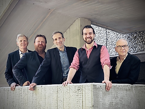 BERLIN 21 STREETWORKERS mit Emil Wahlgren - Konzert