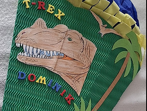 Sie sehen den Ausschnitt einer Schultüte.