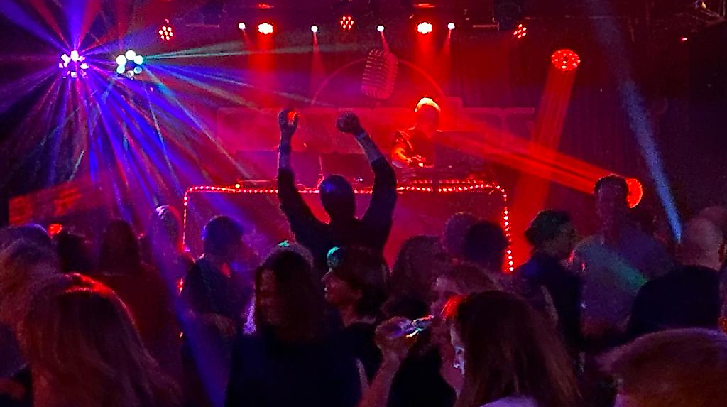 ATISHAs JUNGBRUNNEN / Electro &amp; Disco Dance Mix