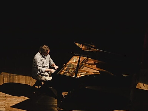 Klavierkonzert: "Klänge aus der Stille" - Neo-Klassik für Piano