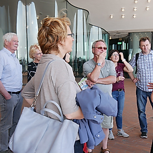 Adventure World Tours Elbphilharmonie Plaza Führung