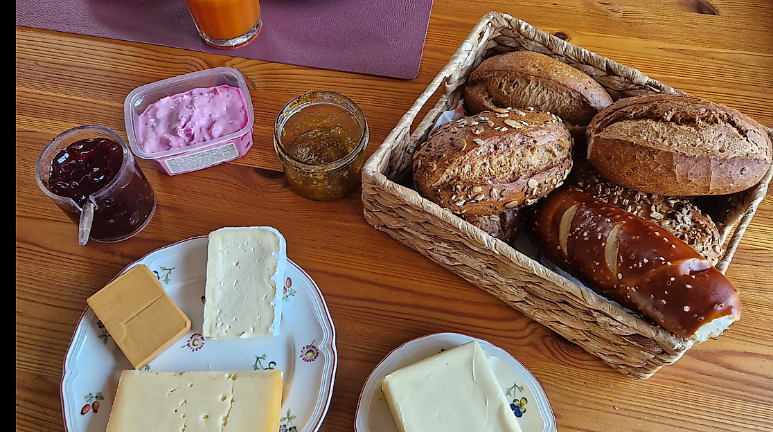 Klön-Frühstück auf dem Rockenhof