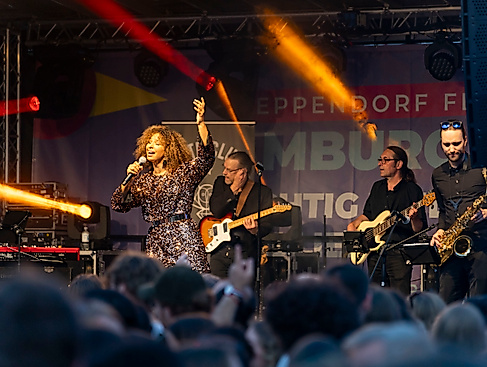 Nite Club auf der Bühne