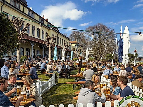 Biergarten Zeitlos