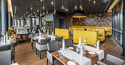 restaurant-johanns_wintergarten_blick-ins-restaurant_c-bw-boettcher-hof