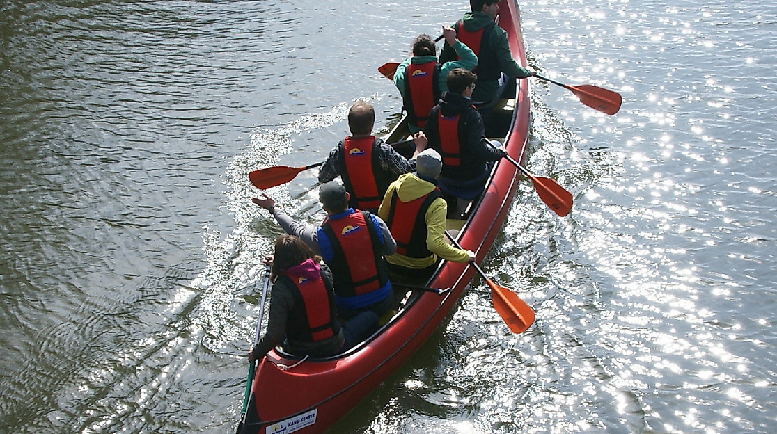Naturpark-Tour: Kanutour und Wanderung im Land der Seen und Wälder