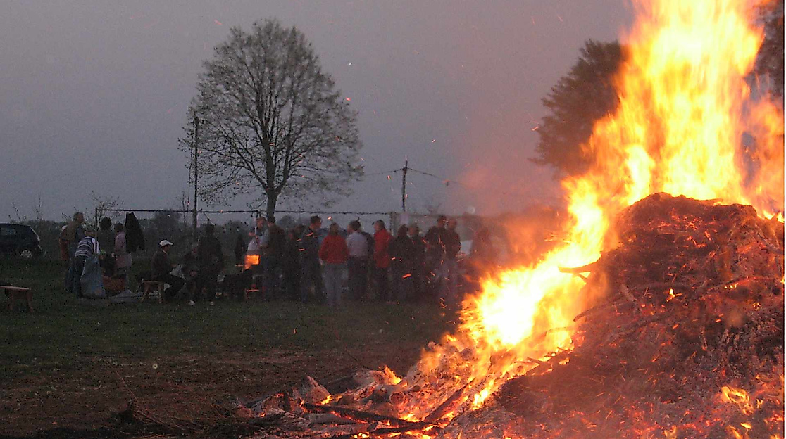 Osterfeuer Volkwardingen
