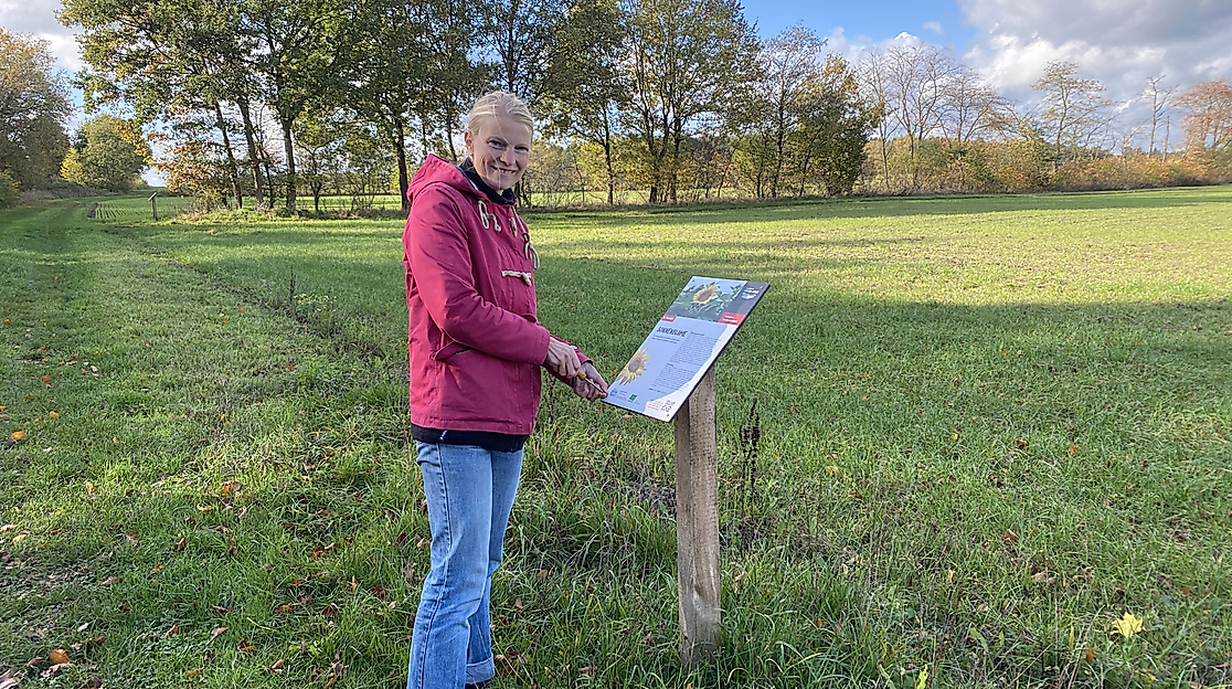 Führung auf dem Lehrpfad in Riepholm