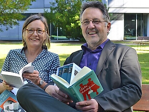 GEMISCHTES DOPPEL – Herbstlese mit Annemarie Stoltenberg und Rainer Moritz