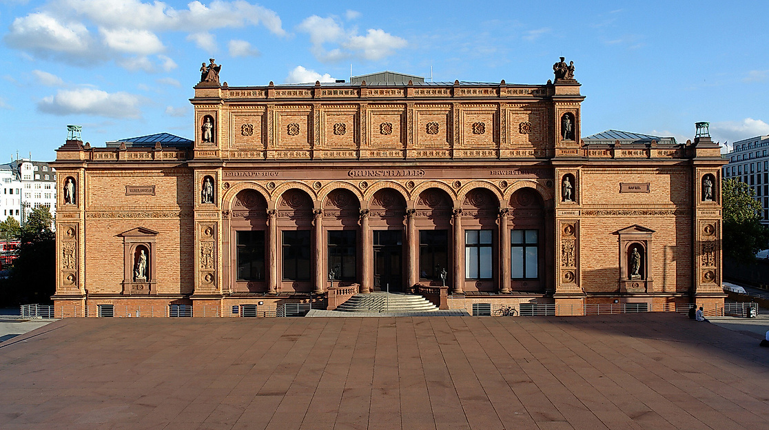 Treffpunkt: Vor der Hamburger Kunsthalle