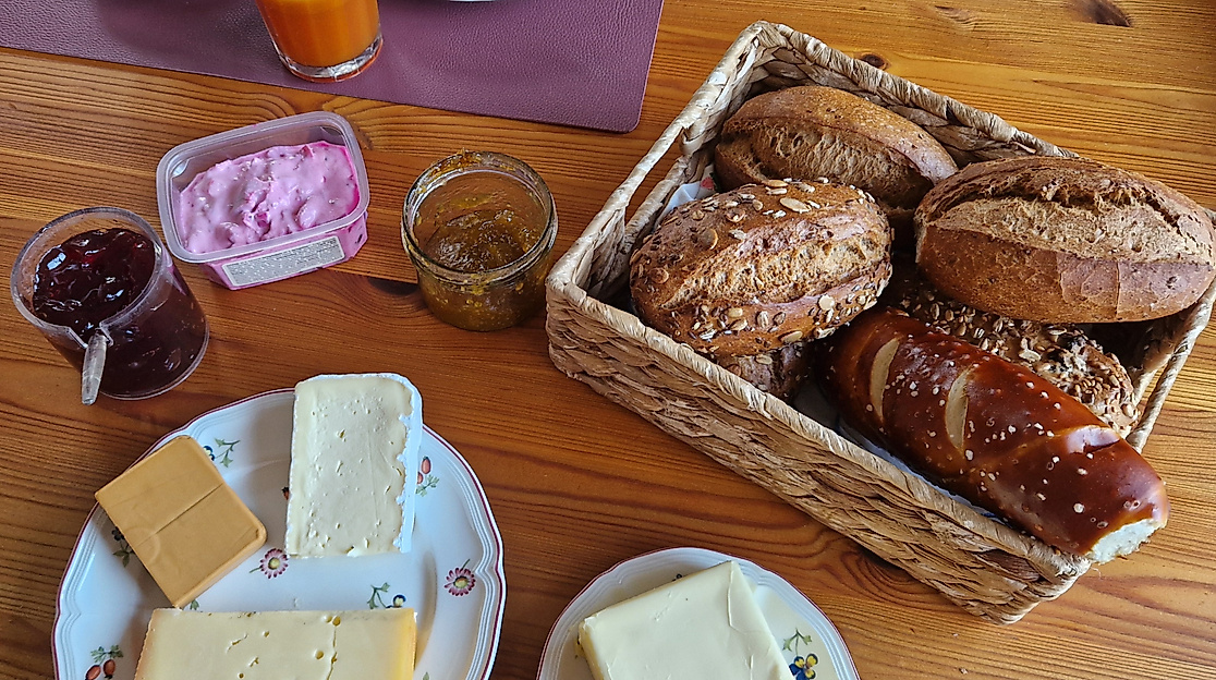 Klön-Frühstück auf dem Rockenhof
