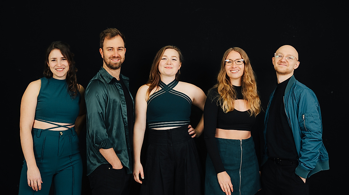 Noice-black_c_Nico-Stolz