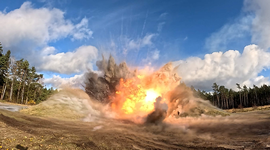 Explosion