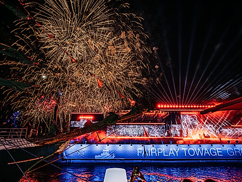 5471byFHMEDIA&CONSULTINGFlorianHacke