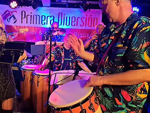 PRIMERA DIVERSIÓN (SALSA & LATIN JAZZ BIGBAND)