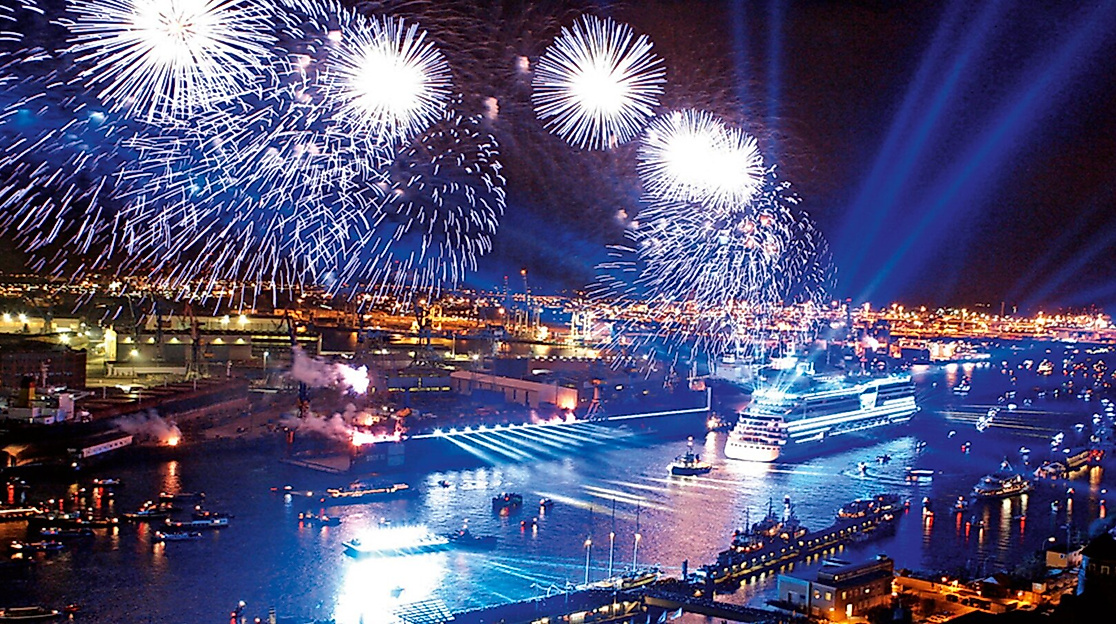 Elb_Panorama_Penthouse_Ausblick_Abend_01