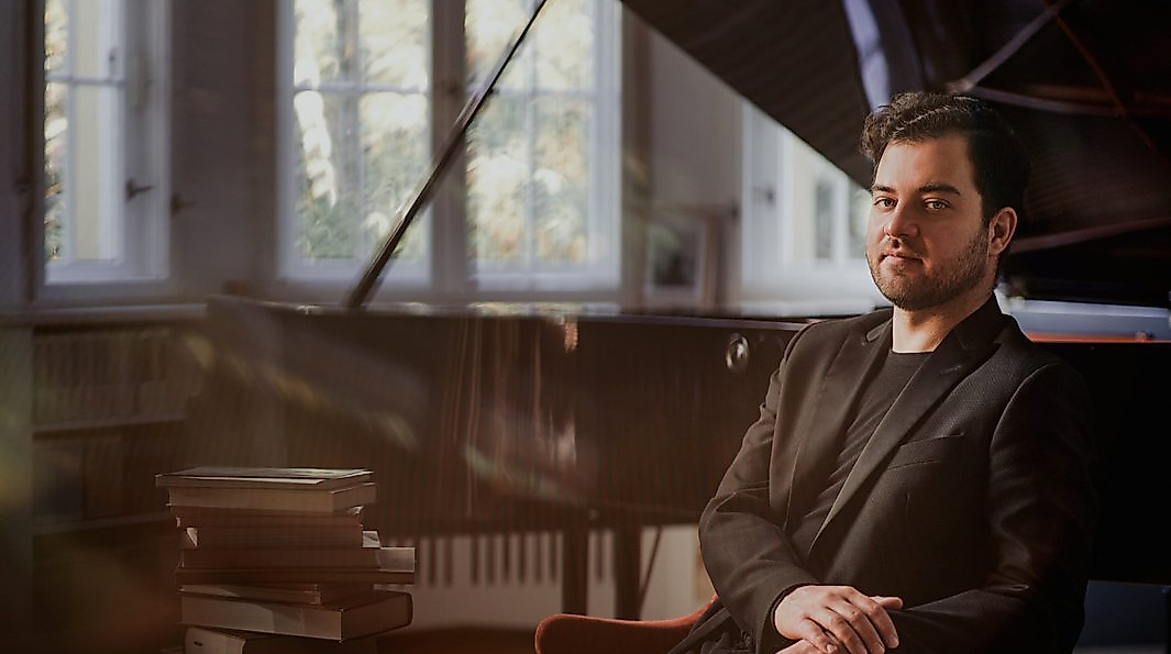 Burak Çebi / Klavier