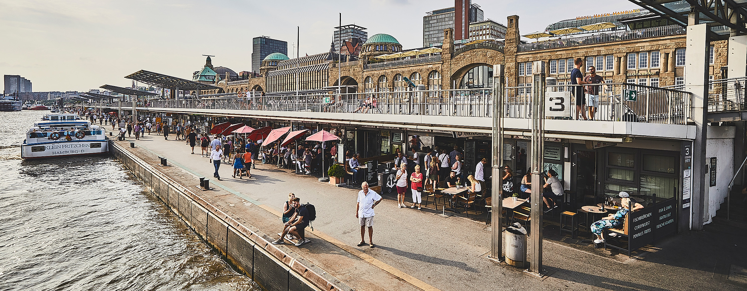 landungsbruecken_wasserseite_c-thisisjulia-photography-5