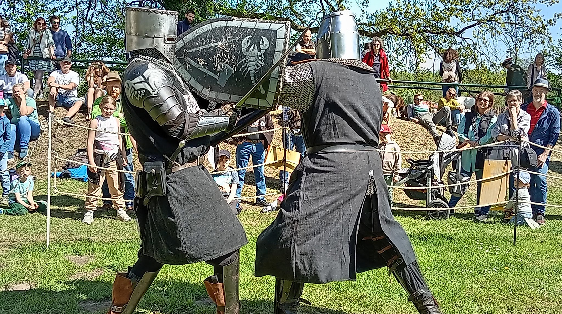 Walpurgisfeier und Burgfest auf Burg Bodenteich