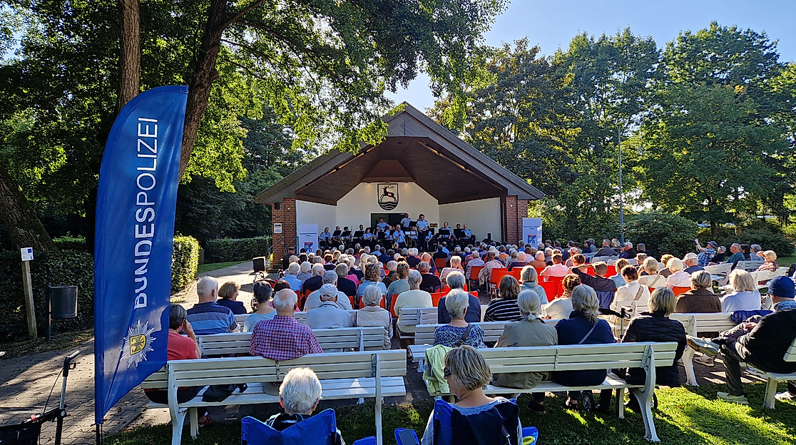 Musikpavillon Kurpark am See  Bundespolizeiorchester