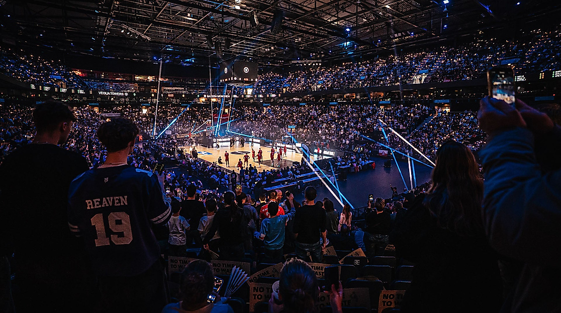 Veolia Towers Hamburg vs. FC Bayern München